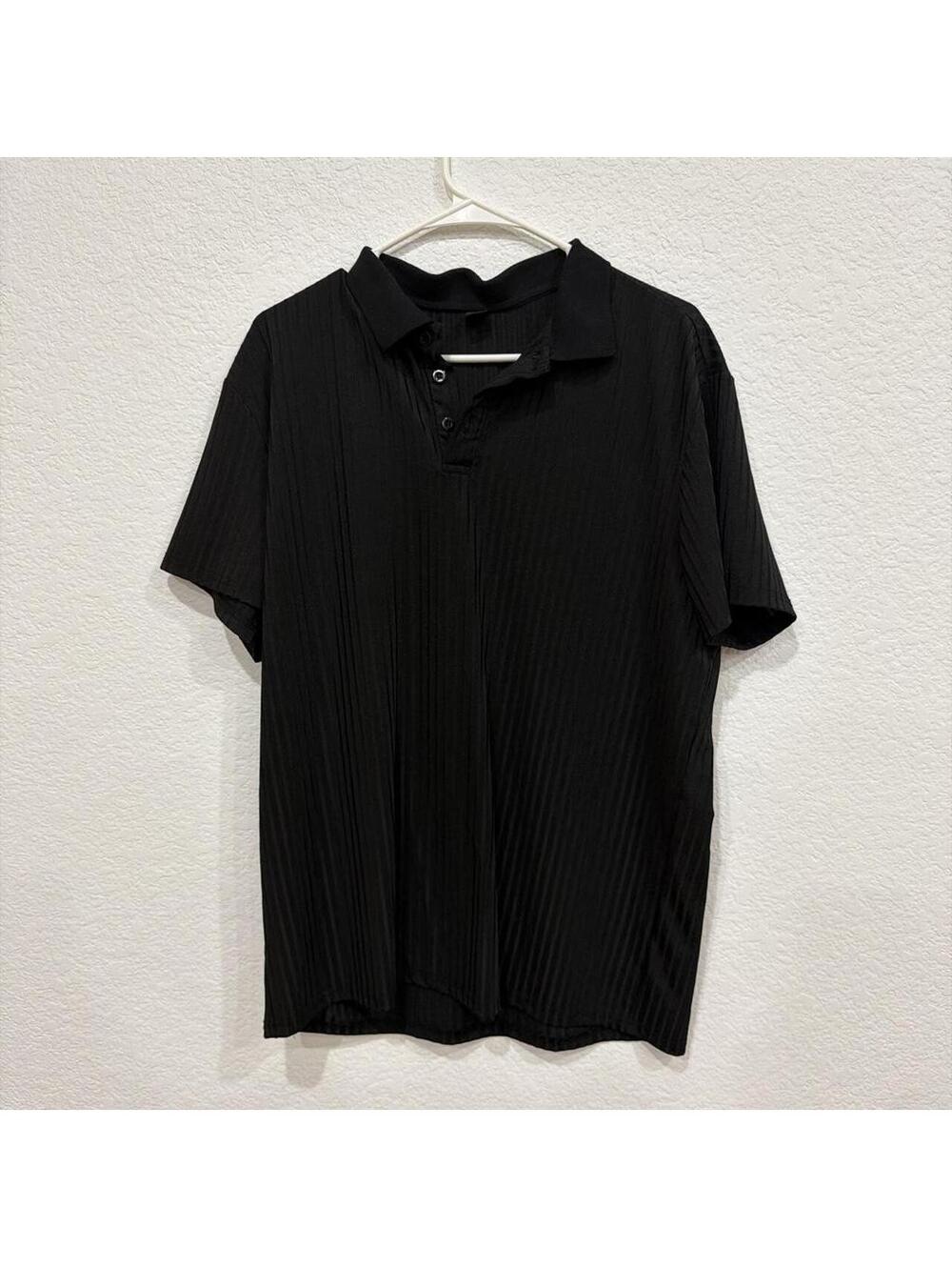 SHEIN Men's Black Polo-shirt